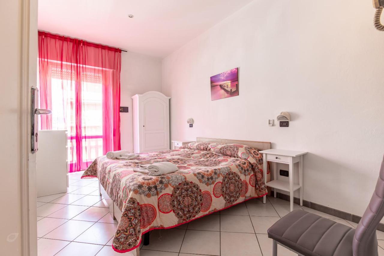 Hotel Paolina Viareggio Exteriör bild